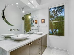 1407 Alameda DR, Austin TX 78704