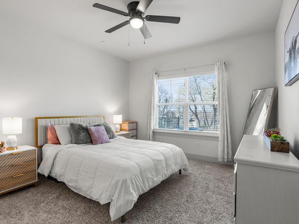 2256 Local Rebel LOOP, Leander TX 78641