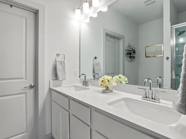 2256 Local Rebel LOOP, Leander TX 78641