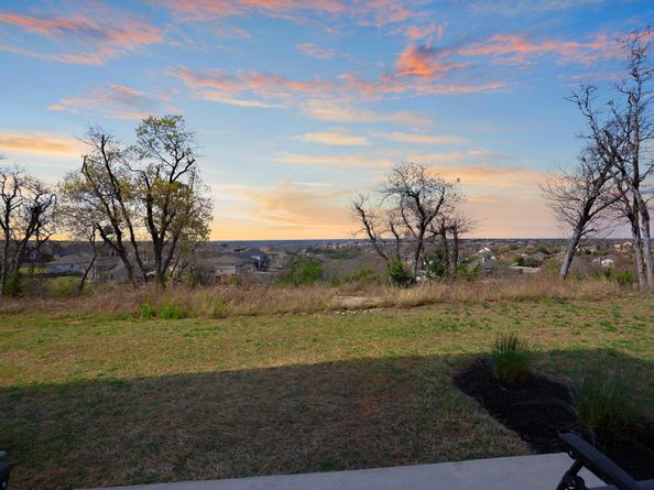2256 Local Rebel LOOP, Leander TX 78641