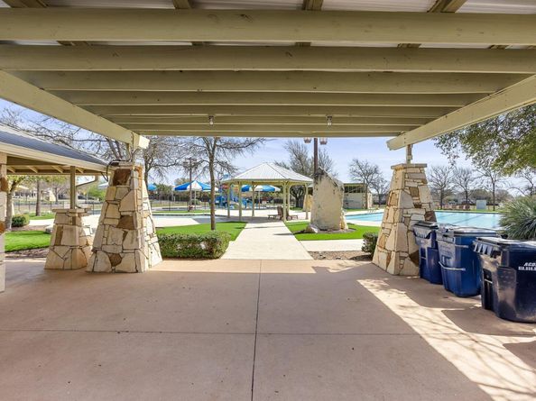 2256 Local Rebel LOOP, Leander TX 78641