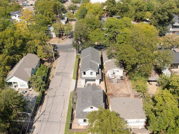 1401 E 3rd ST, Austin TX 78702
