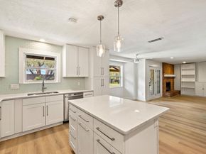 908 Hollybluff ST, Austin TX 78753