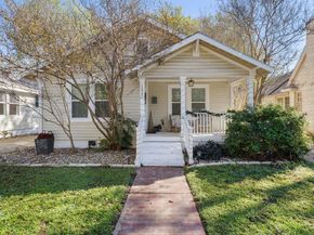 1223, 1223 1/2 & 1225 S Austin Ave S, Georgetown TX 78626