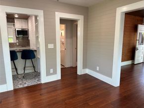 1223, 1223 1/2 & 1225 S Austin Ave S, Georgetown TX 78626