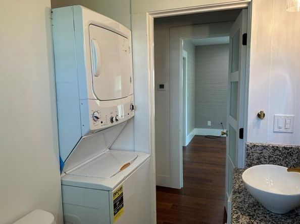 1223, 1223 1/2 & 1225 S Austin Ave S, Georgetown TX 78626