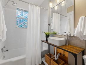 1223, 1223 1/2 & 1225 S Austin Ave S, Georgetown TX 78626