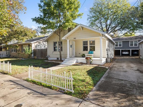 1223, 1223 1/2 & 1225 S Austin Ave S, Georgetown TX 78626