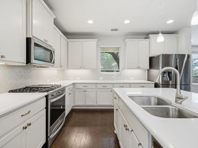 9001 Palmito DR 105, Austin TX 78717