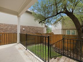 9001 Palmito DR 105, Austin TX 78717