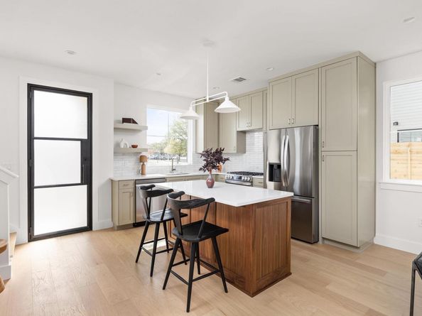 408 Linden A, Austin TX 78702