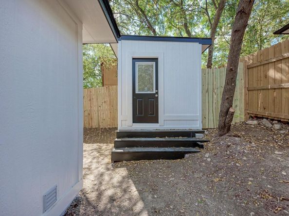 5805 Teri RD, Austin TX 78744