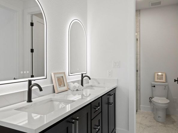 419 Hazeltine DR, Lakeway TX 78734