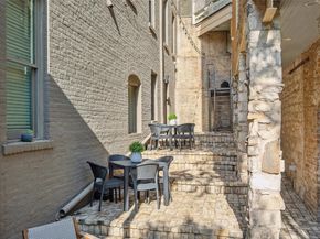 702 San Antonio ST, Austin TX 78701