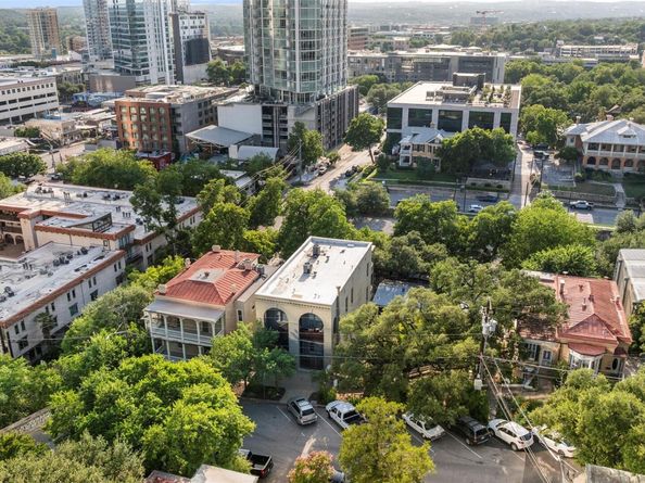 702 San Antonio ST, Austin TX 78701