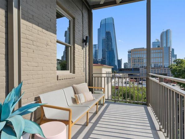 702 San Antonio ST, Austin TX 78701