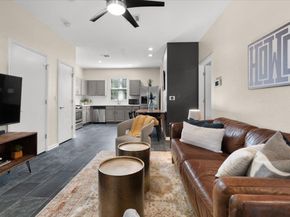 4806 Mendoza DR, Austin TX 78721