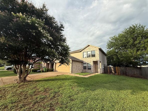 1326 Lakeside LOOP, Round Rock TX 78665