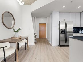 360 Nueces ST 2807, Austin TX 78701