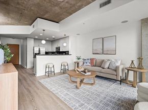 360 Nueces ST 2807, Austin TX 78701