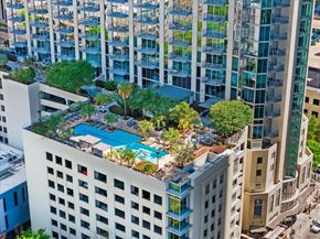 360 Nueces ST 2807, Austin TX 78701
