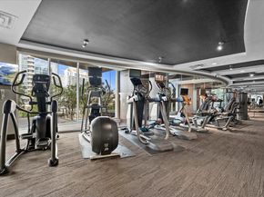 360 Nueces ST 2807, Austin TX 78701