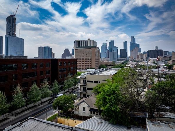 906 E 6th ST, Austin TX 78702
