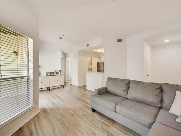 6000 Shepherd Mountain CV 1805, Austin TX 78730