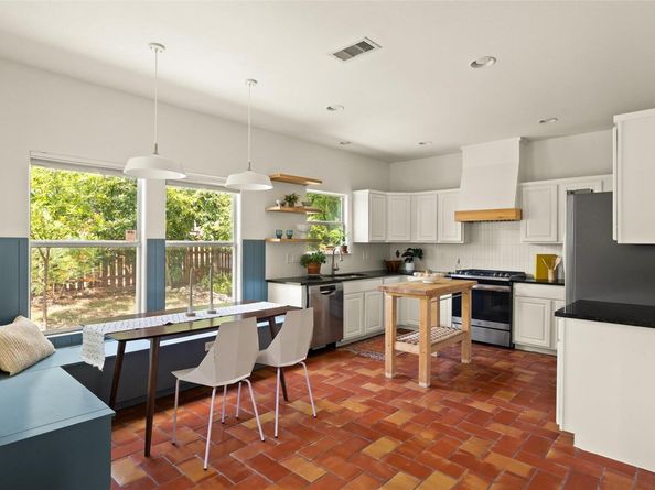1701 Maple Ave 1, Austin TX 78702