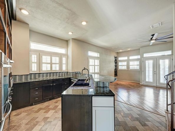 2918 Ranch Road 620 N V270, Austin TX 78734