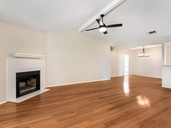 9616 Holly Springs DR, Austin TX 78748