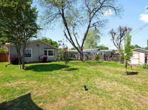 3202 Whiteway DR, Austin TX 78757