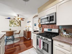 3202 Whiteway DR, Austin TX 78757