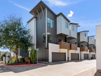 3401 Charlotte Rose DR