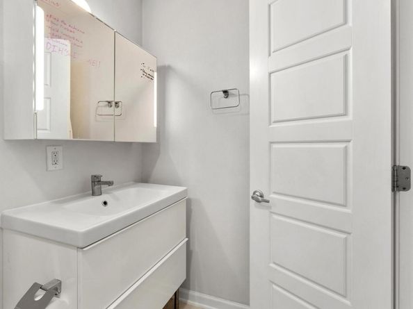 2404 Longview ST 105, Austin TX 78705