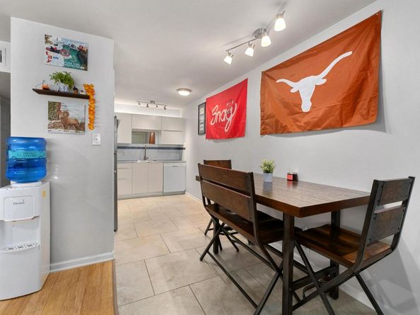 2404 Longview ST 105, Austin TX 78705