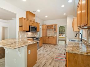 2001 Lacey Oak CV, Round Rock TX 78681