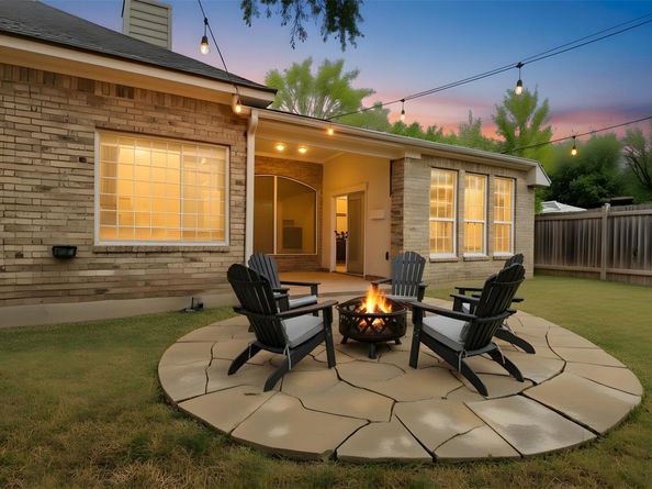 2001 Lacey Oak CV, Round Rock TX 78681