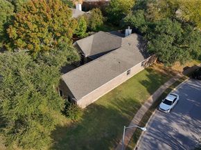 2001 Lacey Oak CV, Round Rock TX 78681