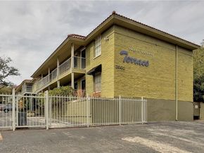 2302 East Side DR 20, Austin TX 78704