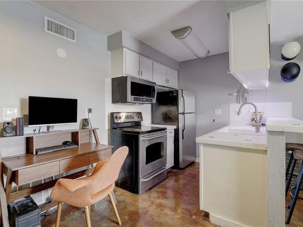 2302 East Side DR 20, Austin TX 78704
