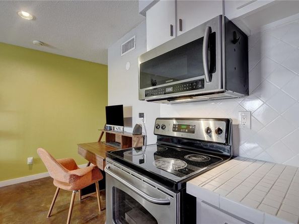 2302 East Side DR 20, Austin TX 78704