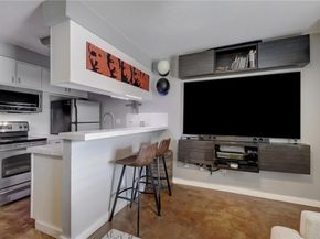 2302 East Side DR 20, Austin TX 78704