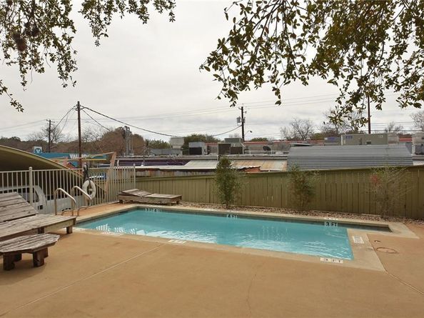 2302 East Side DR 20, Austin TX 78704