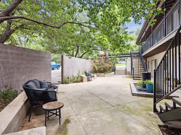 1503 W 9th ST 204, Austin TX 78703