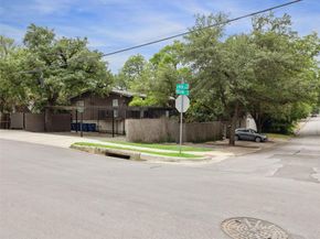 1503 W 9th ST 204, Austin TX 78703