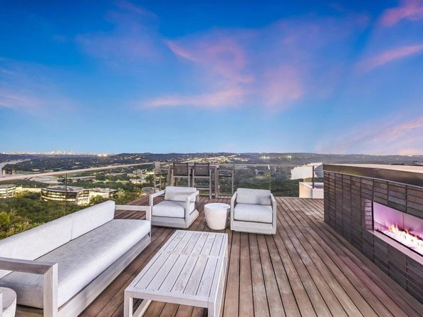 6607 W Courtyard DR, Austin TX 78730