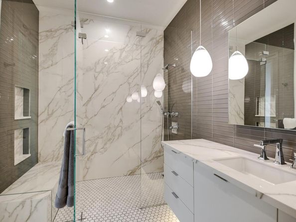 6607 W Courtyard DR, Austin TX 78730