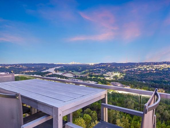6607 W Courtyard DR, Austin TX 78730
