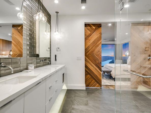 6607 W Courtyard DR, Austin TX 78730